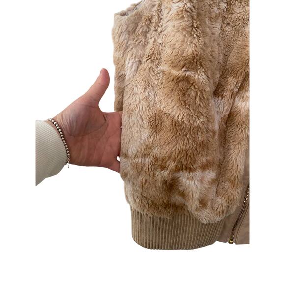 Women Andrew Marc New York Y2K Boho Faux Fur Gold Zipper Vest W/Pockets-Medium - Picture 5 of 6